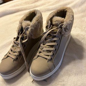 Women's Koolaburra by Ugg Sundell Fuzz Chukka High Sweater Boots 8.5 Dune